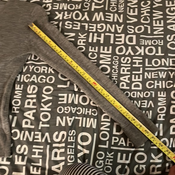 Luxe 100% cashmere fitted cardigan - Picture 10 of 11